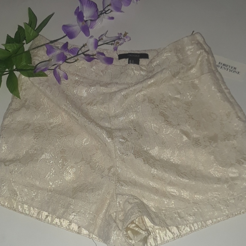Lace forever 21 shorts NWT